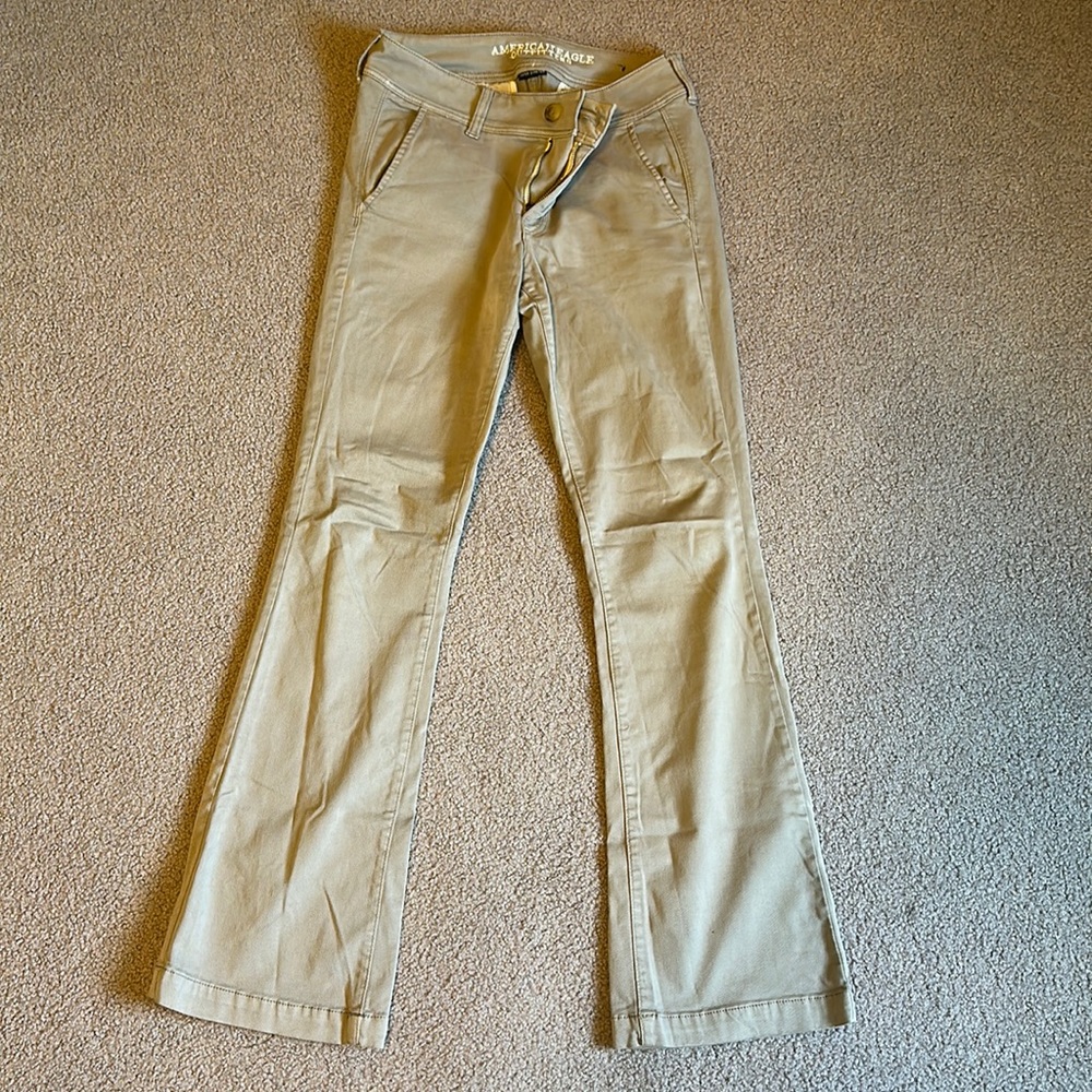 Women’s low rise chinos